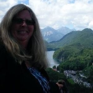 Meet your Posher, Treva